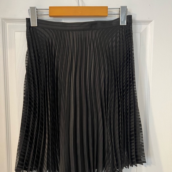 Zimmermann Black Accordion Women’s Pleated Skirt - Picture 2 of 4